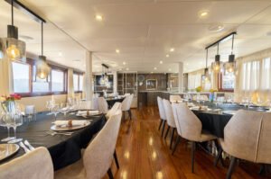 The dining room in a yacht