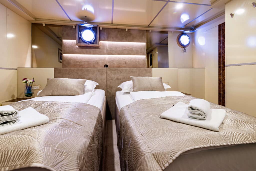 Twin bedroom on the Melody yacht Croatia